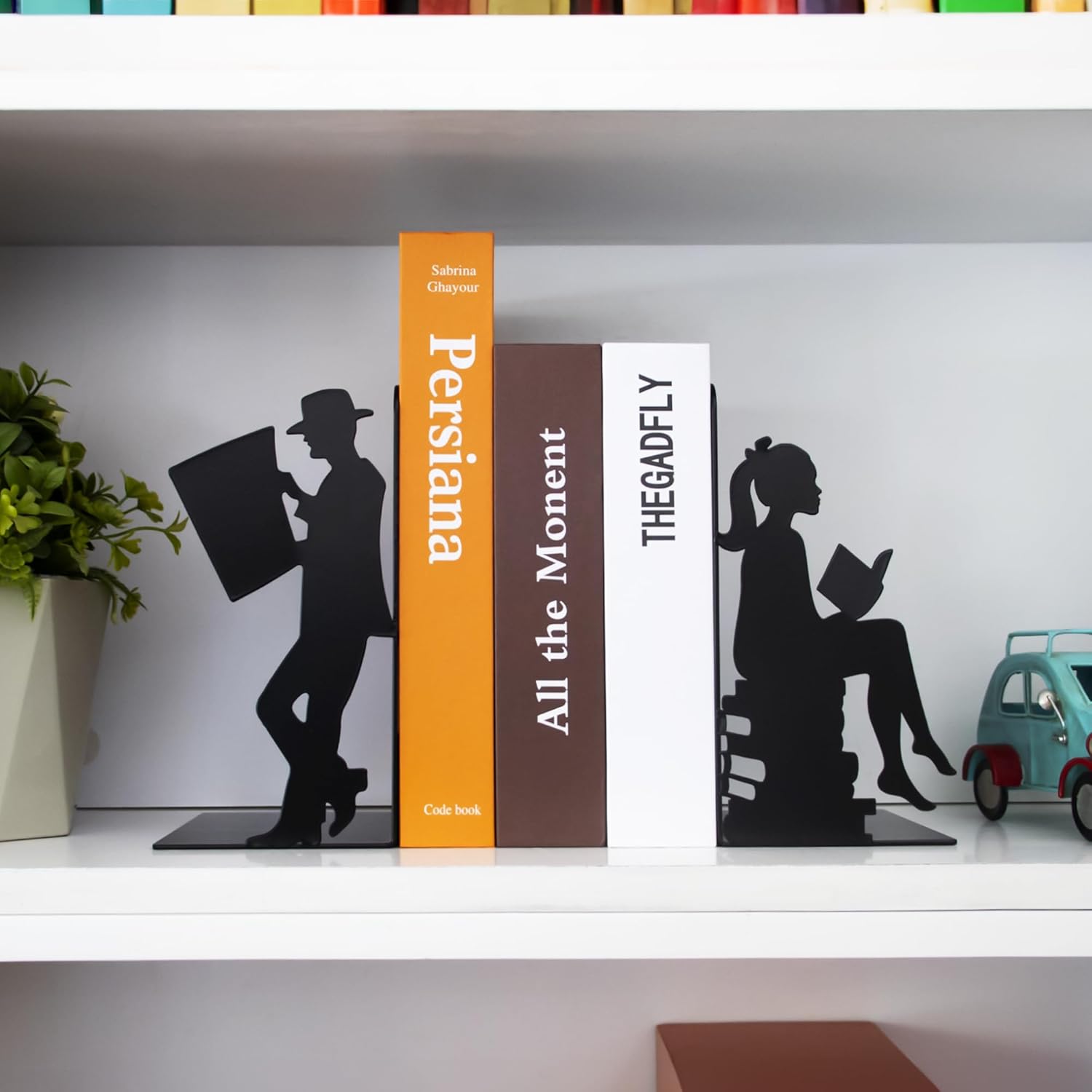 lovers bookends in shelf